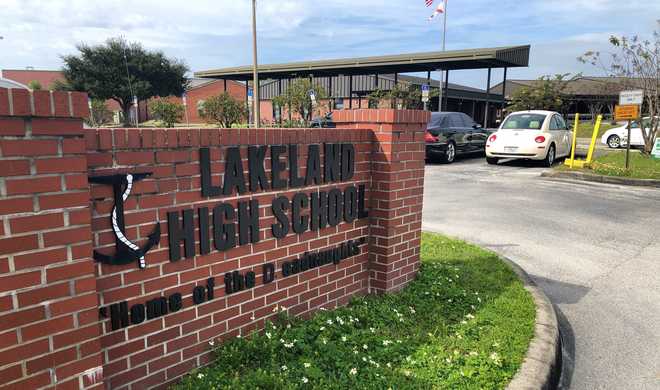 Lakeland High School Sign and Entrance