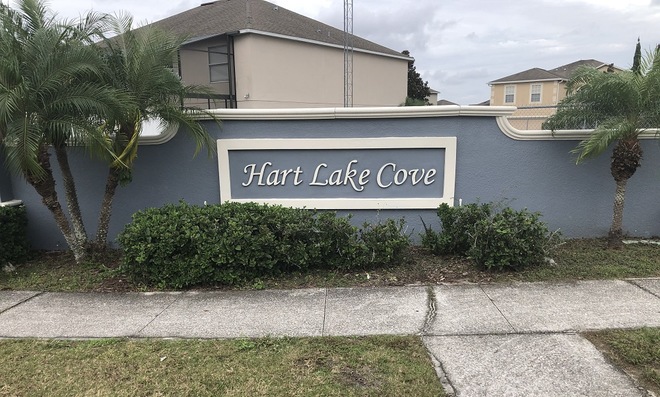 Hart Lake Cove Community Sign
