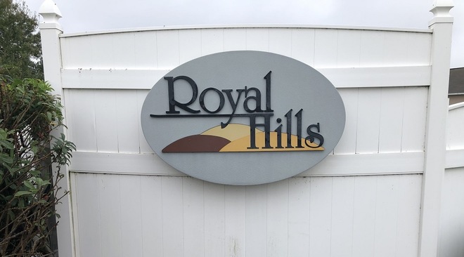 Royal Hills Community Sign