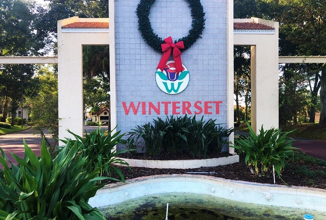 Winterset Community Entrance