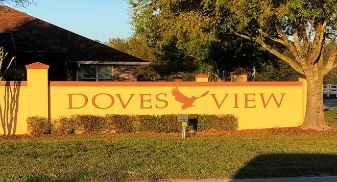 Doves View Community Sign