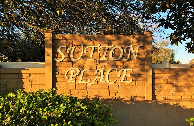 Sutton Place Community Sign