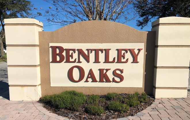 Bentley Oaks Community Sign