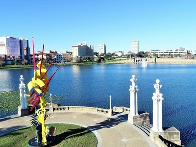 Why Are People Moving To Lakeland Florida?